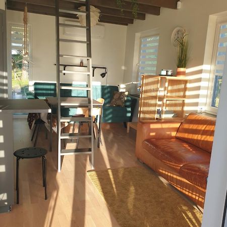 Anna'S Home Jurmalciems ภายนอก รูปภาพ